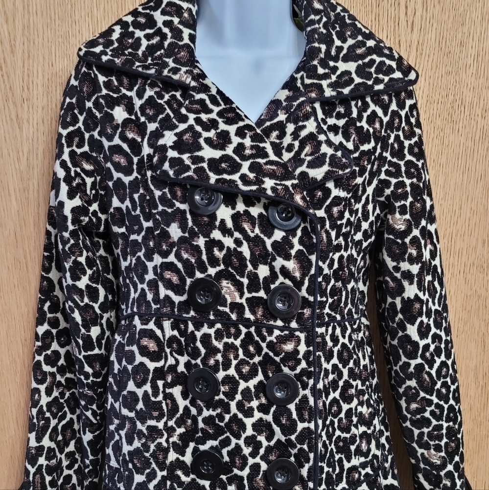Daytrip Womens Small Leopard Lime Green Peacoat